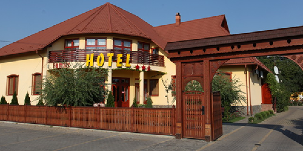 Itt Magyarul Is: nagybégányi Family étterem és hotel