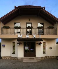 MAXI Üzletház