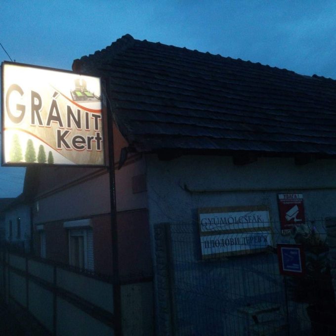 Gránit Kert