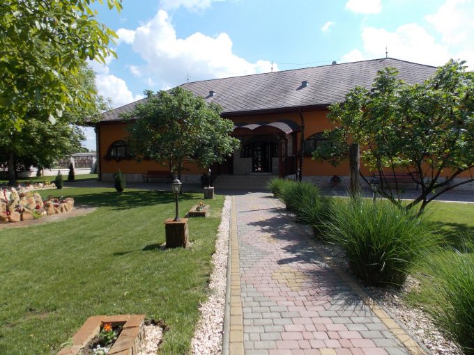 Csárda Park